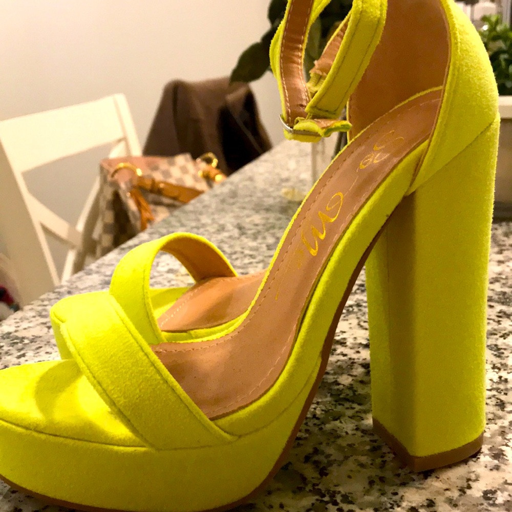 Neon heels! Never worn!